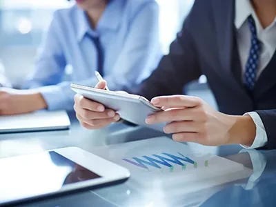 Безопасно е да бъдете забелязани в защитно светлоотразително облекло