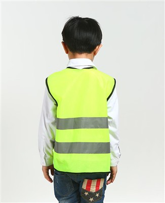 Носенето на светещо защитно облекло ви предпазва от забелязване.