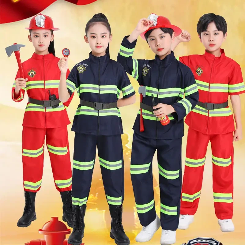 Носейки светлоотразителни жилетки, ние също сме като малка пътна полиция,